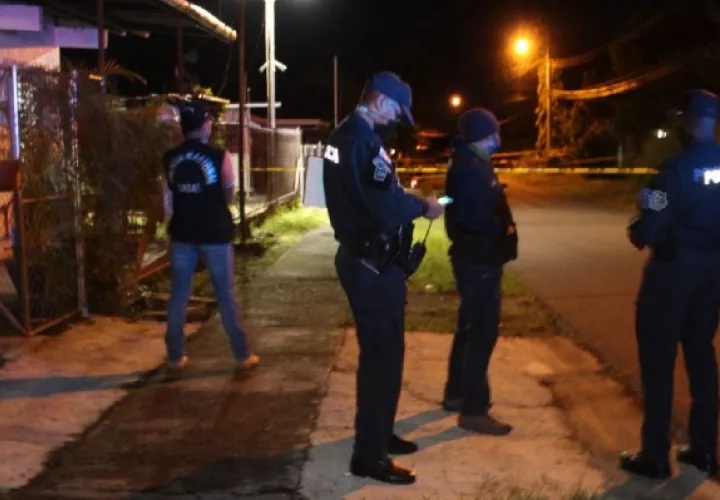 La captura de este ciudadano ocurrió un día después de registrado el doble homicidio, cuando se realizaron diferentes operativos, logrando su aprehensión en el sector de Brisas del Río, en Bugaba, en una calle de piedra que comunica hacia el sector de la Mata. Foto. Archivo