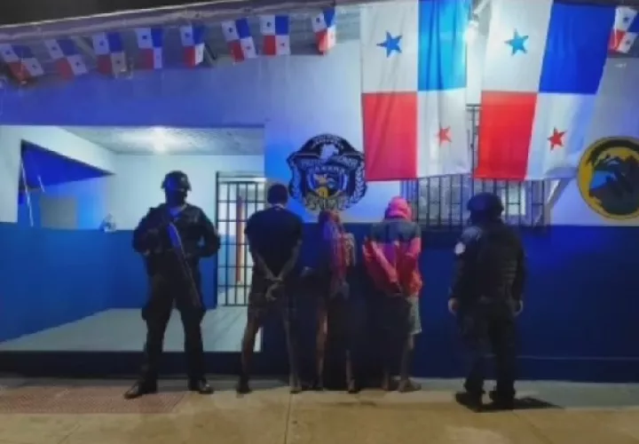 A los dos hombres y a la mujer, se les señaló de haber cometido los delitos de hurto y asociación ilícita. Foto. Cortesía