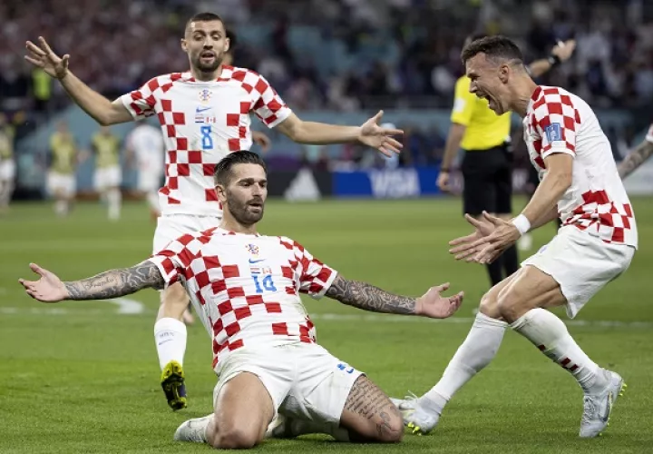 Marko Livaja de Croacia celebra su gol contra Canadá. Foto:EFE