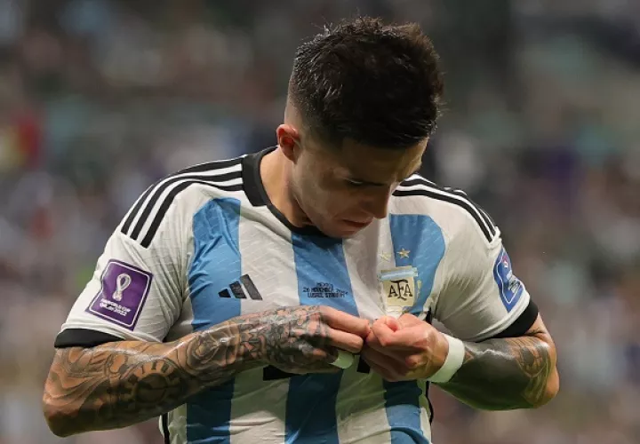Enzo Fernández celebra su golazo contra México. Foto: EFE