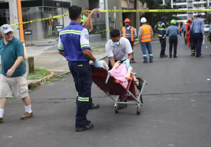 La explosión fue registrada 10 minutos antes de las 7:00 a.m. en un área de mucho movimiento a esa hora. Fueron atendidos alrededor de 70 adultos mayores. 