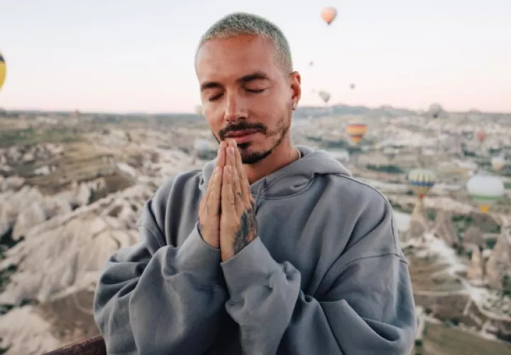 J Balvin tiene ciertos rituales antes de subir al escenario. Foto: Instagram / @jbalvin