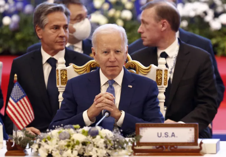 El presidente de Estados Unidos, Joe Biden, pide cooperación a su homólogo chino, Xi Jinping. Foto: EFE
