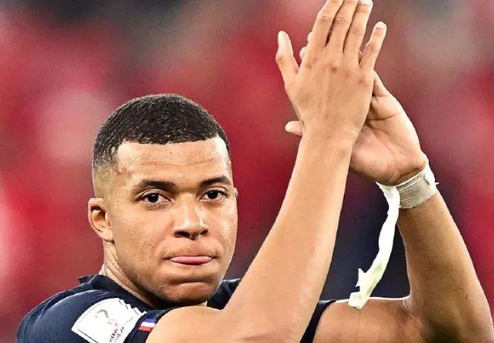 Mbappé figura del equipo francés. Foto: EFE