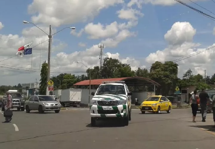 El alcalde Rafael Quintero, dijo que urge que el Senafront brinde la vigilancia a estos cuatro corregimientos, ya que son fronterizos con Costa Rica que son utilizados para todo tipo de actividad delictiva. Foto. Mayra Madrid