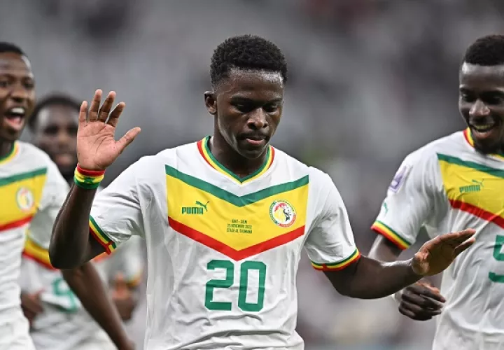 Bamba Dieng, festeja su gol contra Catar. Foto: EFE