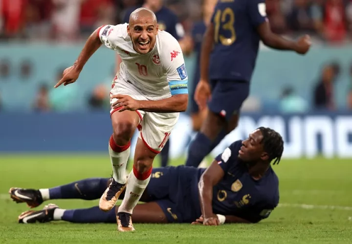 Wahbi Khazri de Túnez festeja su gol contra Francia. Foto: EFE