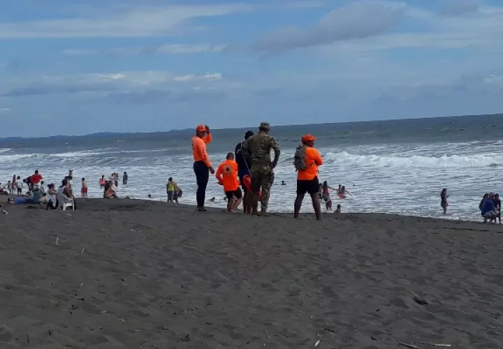 Se espera que durante las fiestas de fin de año puedan acudir más de 10 mil personas a las playas en la provincia de Chiriquí. Foto. José Vásquez
