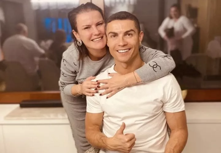 Katia Aveiro y Cristiano Ronaldo. Foto: Instagram