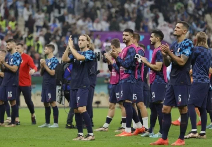Jugadores de Croacia van por el tercer lugar ante Marruecos. Foto:EFE