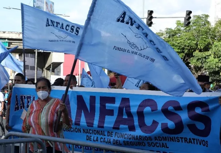 Los funcionarios marcharon este miércoles a la Asamblea. Foto: Cortesía Asamblea Nacional