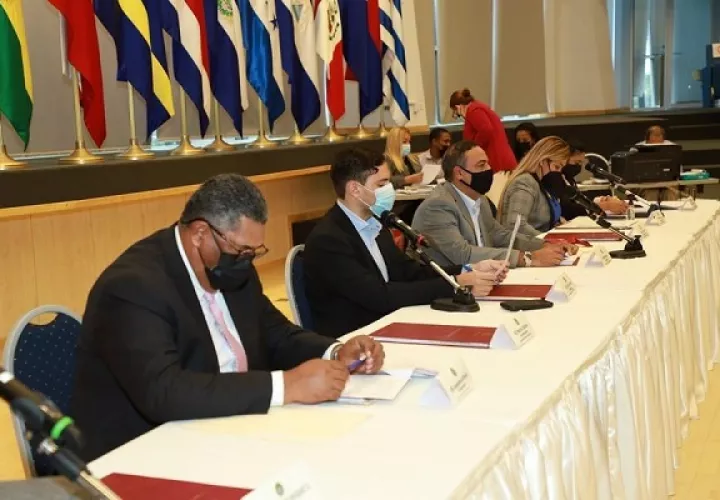 El proyecto recibió una amplia consulta por parte de la Comisión de Asuntos Municipales. Foto: Cortesía Asamblea Nacional