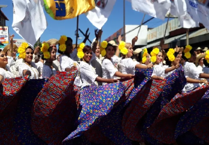 El desfile, en su undécima versión, se efectuará el 14 de enero de 2023, y será la primera actividad masiva del próximo año. Foto. Archivo