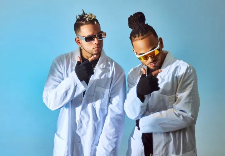 Ovy on The Drums y Ozuna. Foto: EFE