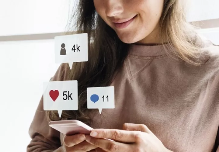 Redacción digital para redes sociales. Foto: Ilustrativa / Freepik