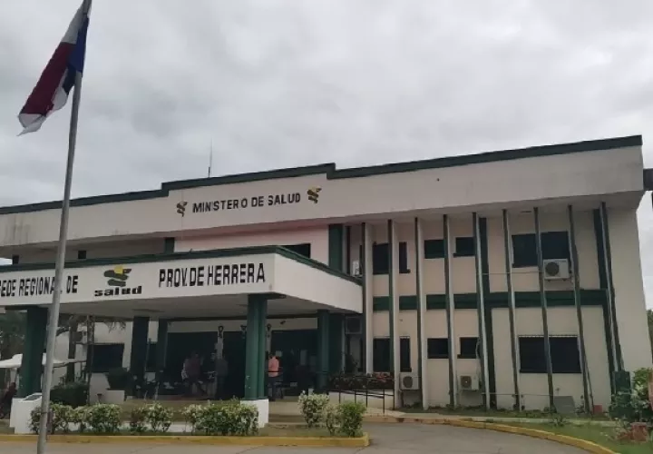 Los denunciantes aseguran que estos cobros, se realizan a través de llamadas telefónicas y mensajería de texto. Foto. Archivo
