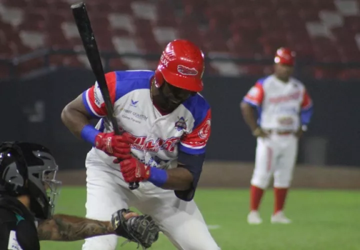 Águilas y Atlántico tienen la serie semifinal empatada. Foto: Probeis