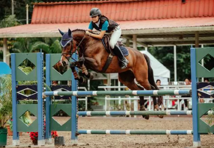 Alexandra Ortega en competencia. Foto: Mónica Gónzalez.