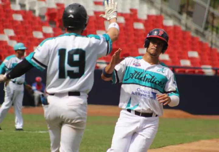 Atlánticos ganó ayer y sigue su lucha por el liderato en Probeis. Foto:Probeis