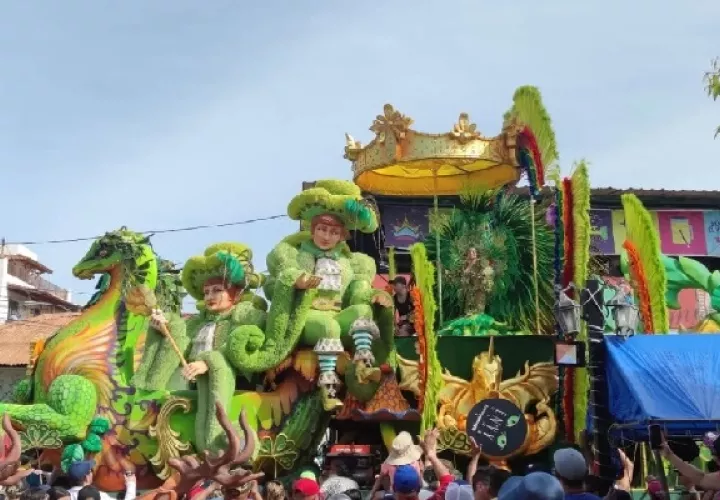 La soberana de Calle Arriba de Las Tablas, se presentó por todo lo alto. Foto. Thays Domínguez