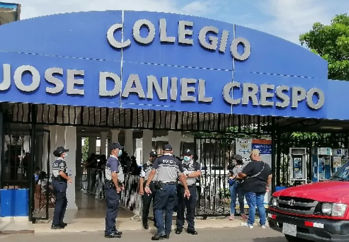 Los actos se realizarán este 4 de enero para los graduandos de noveno año, y el jueves 5 para los de duodécimo. Foto. Thays Domínguez