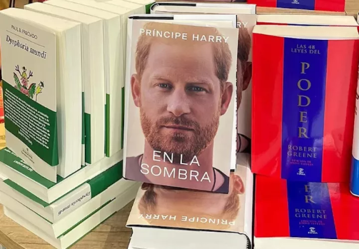 'En la sombra' salió a la venta antes de lo previsto por error. Foto: Tomada de la revista Hola