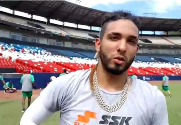 Jonathan Araúz entrenó en el estadio Rod Carew.