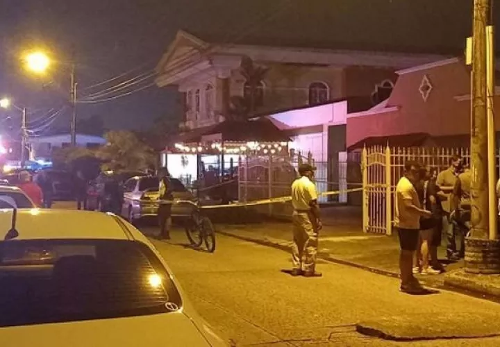 El doble homicidio ocurrió en Calle Los Pinos. Foto: Crítica