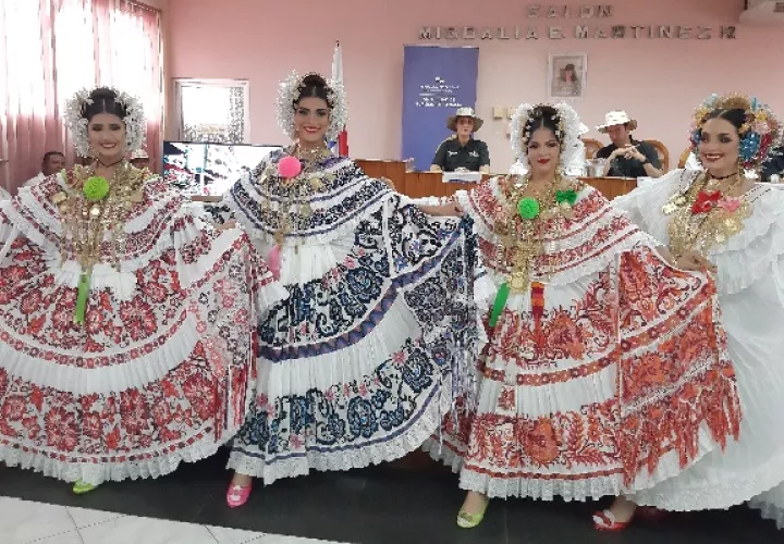Para este año, se confirmó la participación de 13 carrozas, y unas 100 delegaciones, tanto de entidades públicas como familias y empresas privadas. Foto. Thays Domínguez