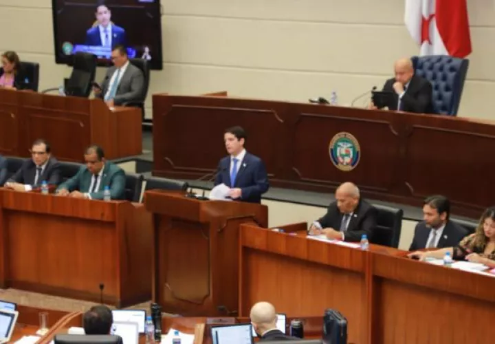 Ministros respondieron cuestionario sobre el contrato de la empresa Minera Panamá y el Estado. Foto: Cortesía
