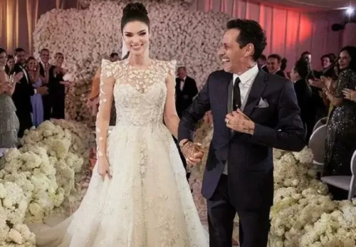 Nadia Ferreira y Marc Anthony. Foto: Revista Hola!