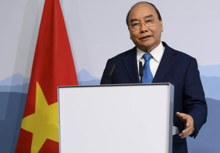 Nguyen Xuan Phuc presentó su dimisión al asumir la responsabilidad por la implicación de altos cargos de su gabinete. Foto: EFE
