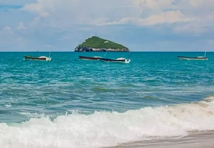 La playa de Santa Clara es una de las más concurridas durante la época del verano.