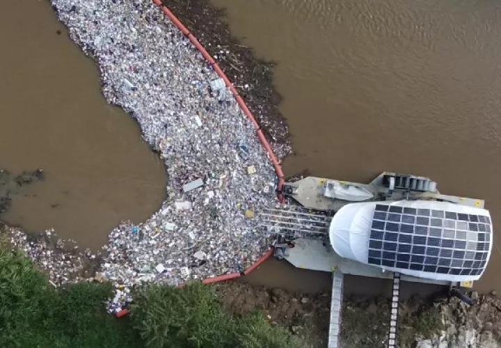 Tres días del mes de enero fueron suficientes para que Marea Verde lograra recolectar más de 2,500 libras de plástico reciclable. Foto: Cortesía