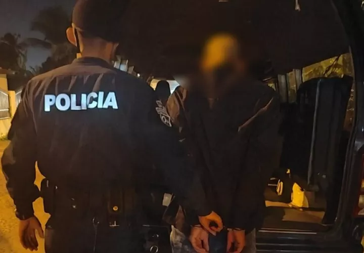 Ambos delincuentes se encuentran a órdenes de las autoridades. Foto: Policía Nacional