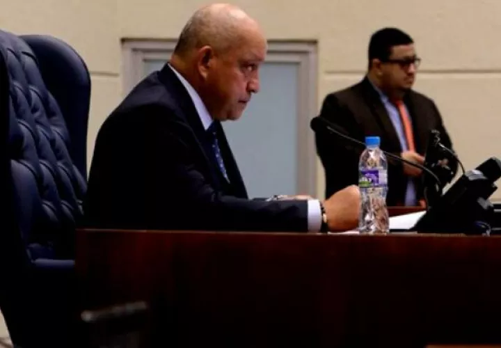 Licencia y sueldo de representantes y alcaldes es prioridad para la Asamblea Nacional. Foto: Cortesía