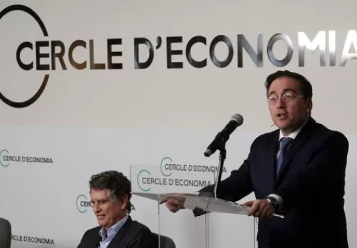 José Manuel Albares durante la conferencia "España y Europa ante los nuevos retos geopolíticos". Foto: EFE