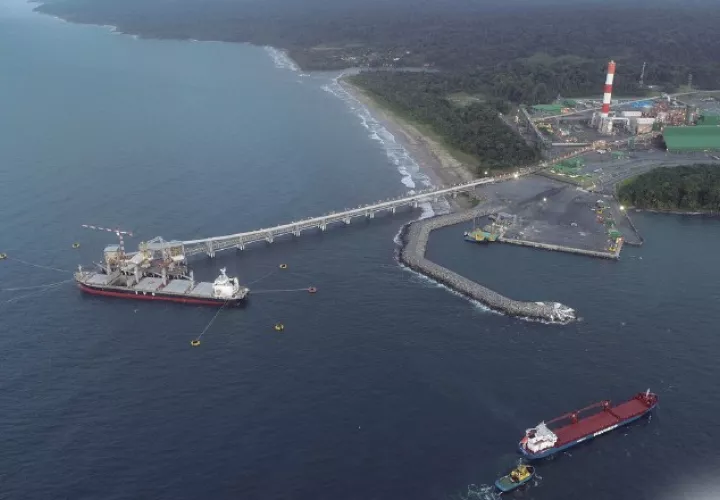 Está situación entre el Gobierno y Minera Panamá afectaría miles de empleos.    