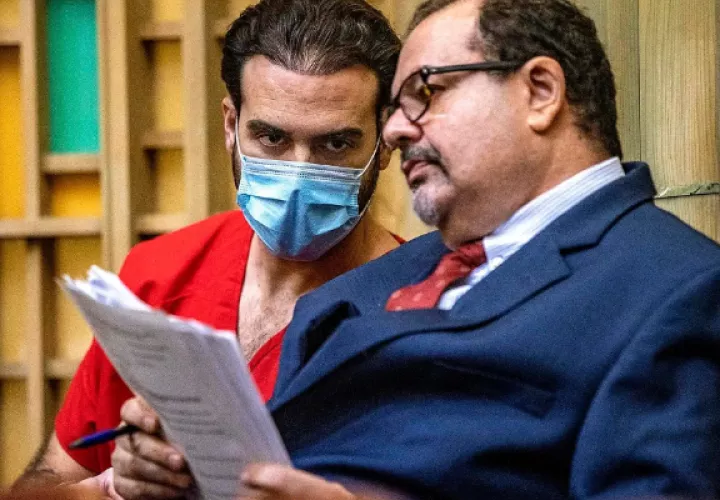  Pablo Lyle y su abogado Phil Reizenstein. Foto: EFE / Pedro Portal Miami