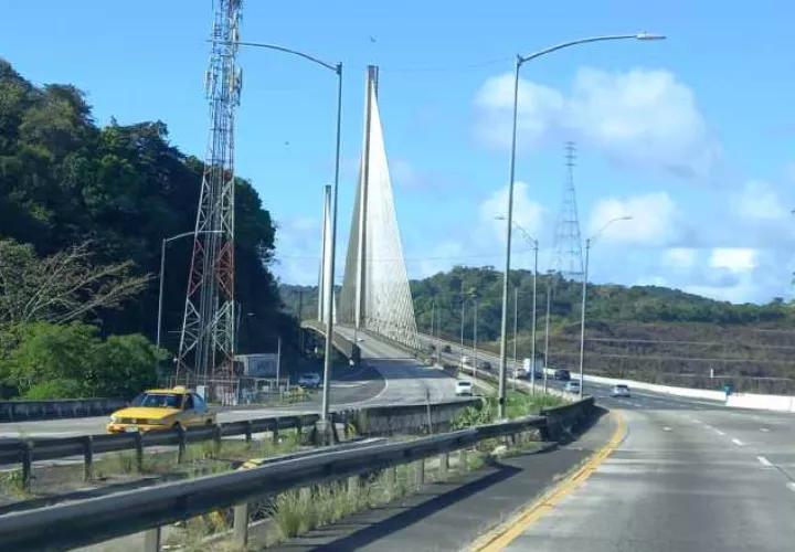 El puente Centenario fue el segundo en construirse sobre el Canal de Panamá. Foto: Archivo