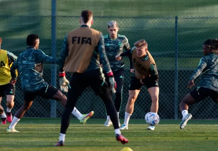 Real Madrid en los entrenamientos con mira su partido de semfinal del mundial de clubes.  Foto:EFE