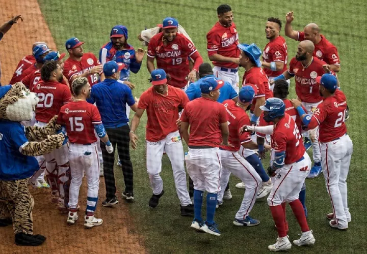 Jugadores de República Dominicana, festejan. Foto: EFE