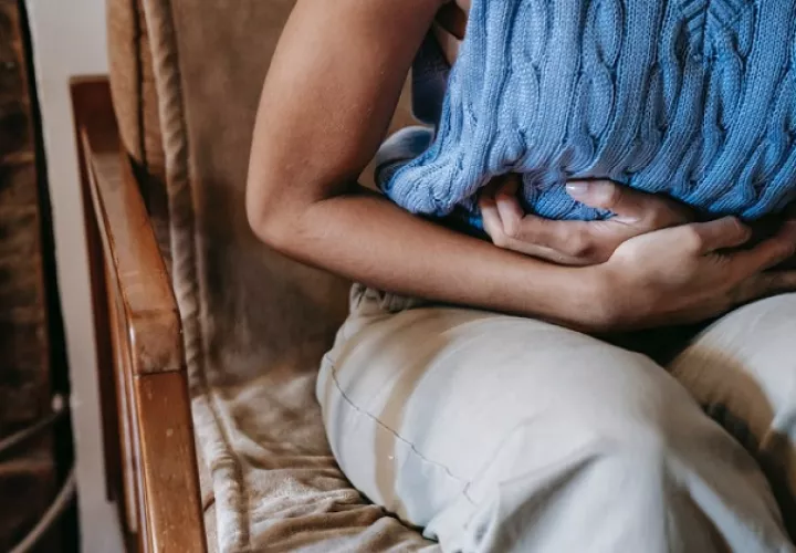 Para algunas personas, el dolor físico y el estrés emocional son lo suficientemente graves para afectar la vida cotidiana. Foto: Pexels