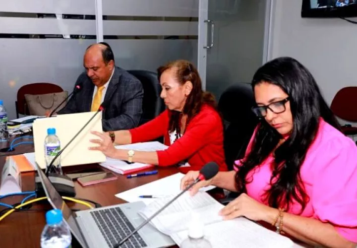 El Meduca adquiere fondos para el pago a 4,856 docentes en condición THFA. Foto: Cortesía