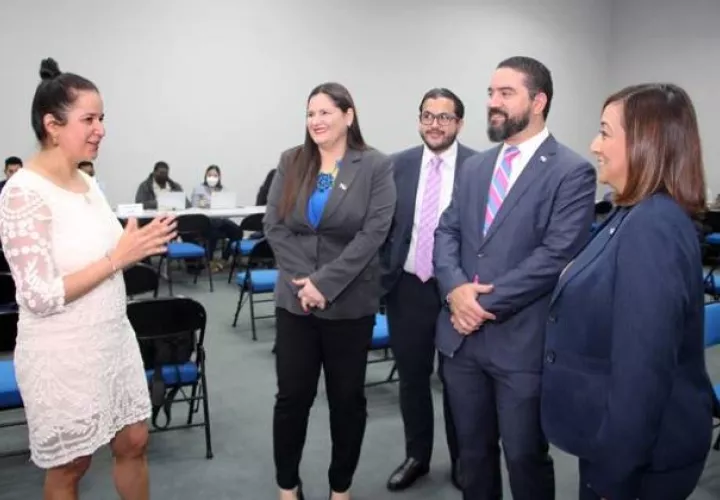La jornada “permite abordar de forma masiva a los agentes residentes, que son los abogados que constituyen personas jurídicas en Panamá.