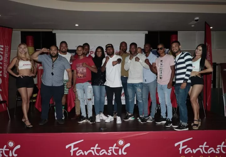 Boxeadores en la cartilla, Tributo 50, con Anselmo 'Chemito' Moreno. Foto: Victor Arosemena