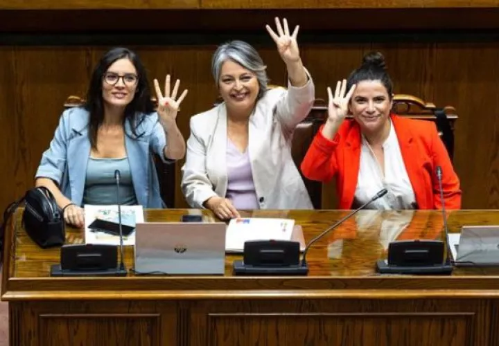 Votación del Senado del proyecto que busca reducir la jornada laboral semanal de 45 a 40 horas en Chile. Foto: EFE