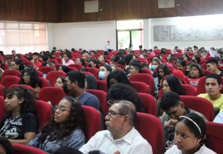 clases-universidad_de_panama_0.jpg