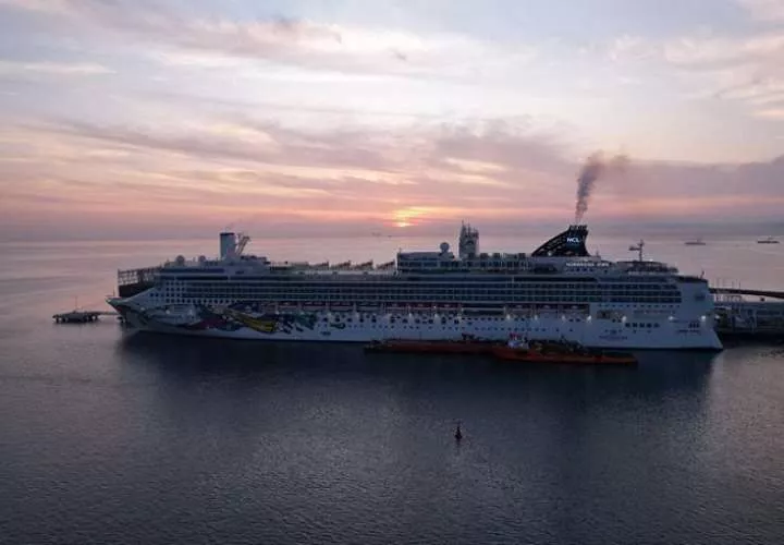El crucero Norwegian Jewel, de la naviera Norwegian Cruise Line.