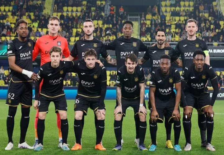 Michael Amir Murillo (62) del Anderlecht salió se titular ante Villarreal. Foto: Twitter